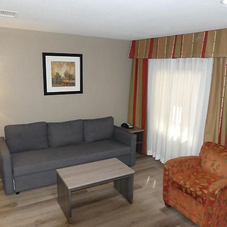 Ramada By Wyndham Platte City Kci Airport Eksteriør bilde