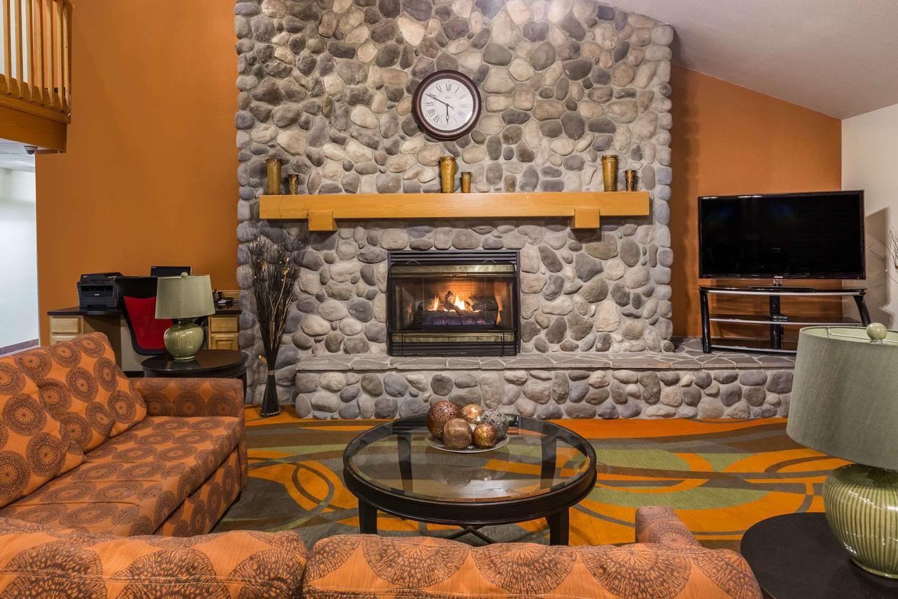 Ramada By Wyndham Platte City Kci Airport Eksteriør bilde